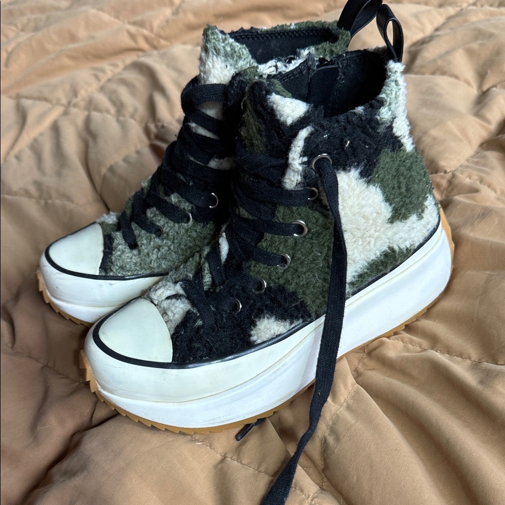 Steve Madden camo  Black Green bash High-Top Sneakers